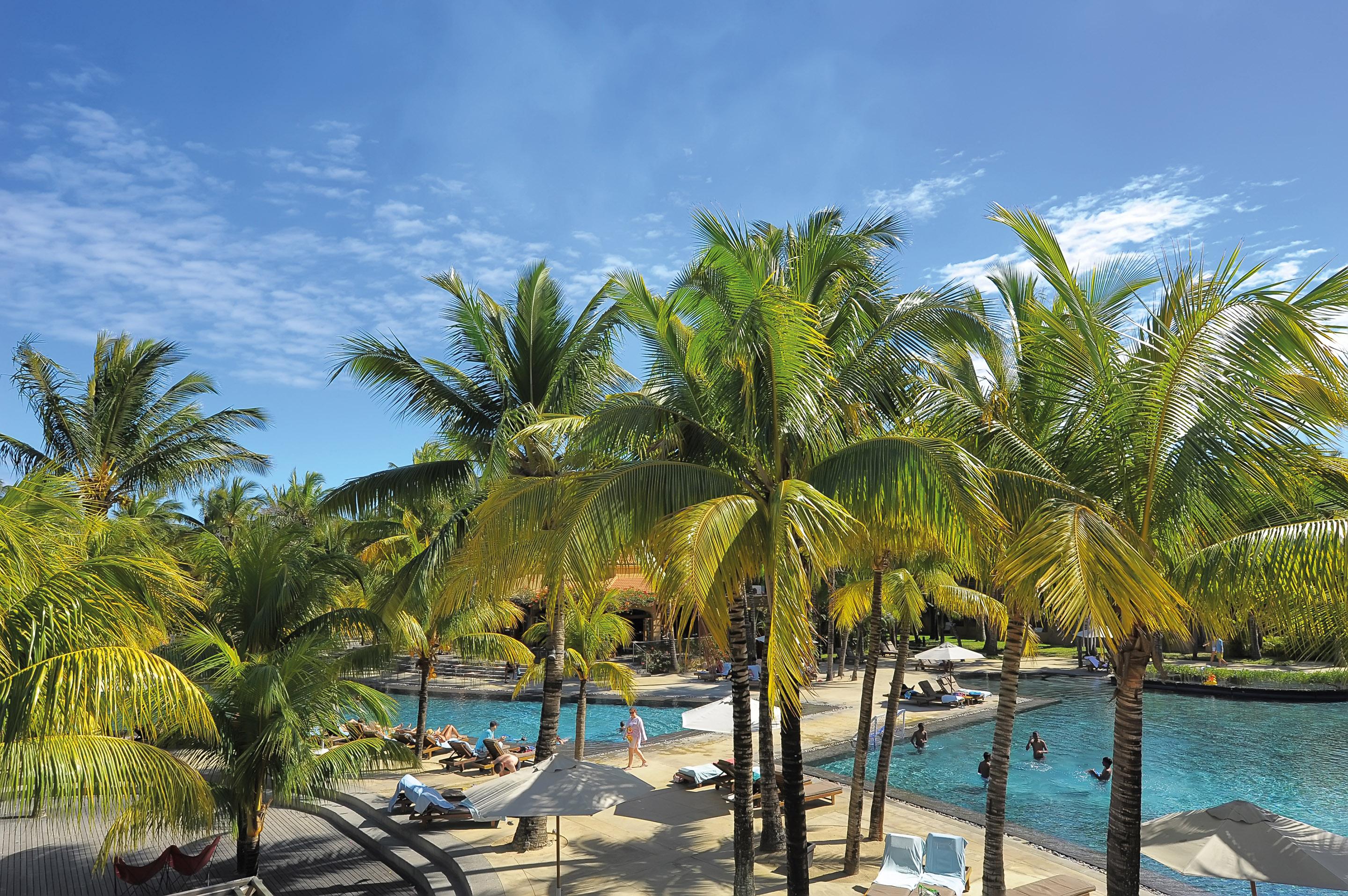 Mauricia Beachcomber Resort & Spa Grand Baie Bagian luar foto